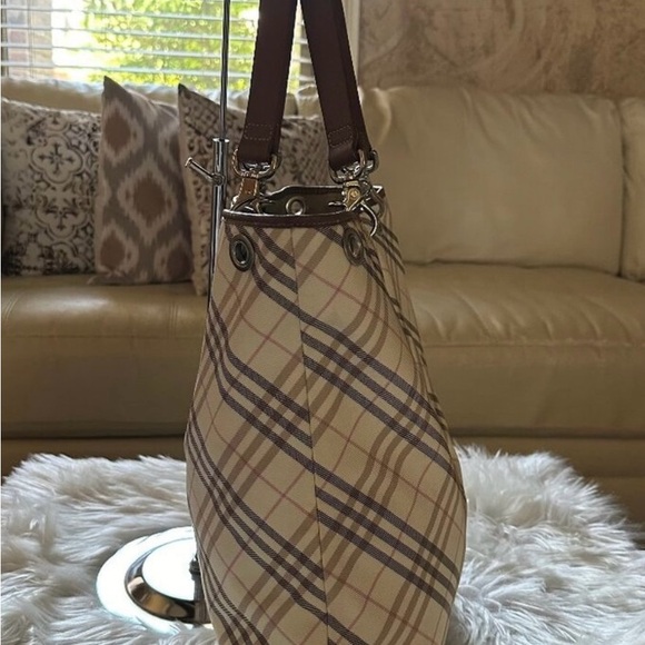 Burberry Novacheck canvas and leather reversible tote bag - Picture 11 of 14